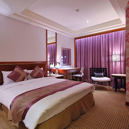 Hej Taipei Arena Hotel Экстерьер фото