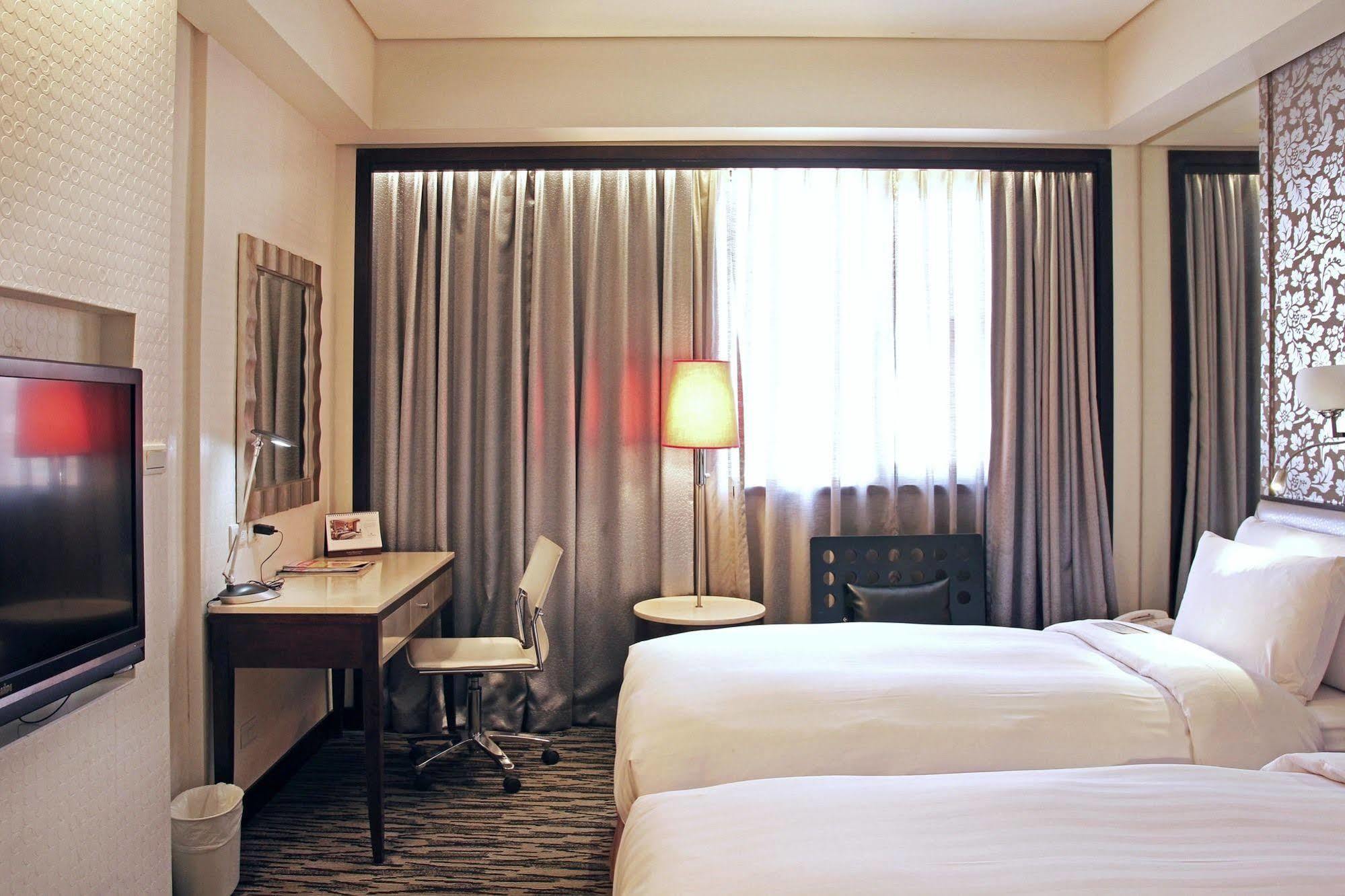Hej Taipei Arena Hotel Экстерьер фото